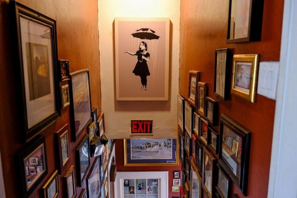 Bon Paul & Sharky's Hostel image 20