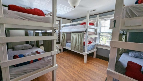 Bon Paul & Sharky's Hostel image 8